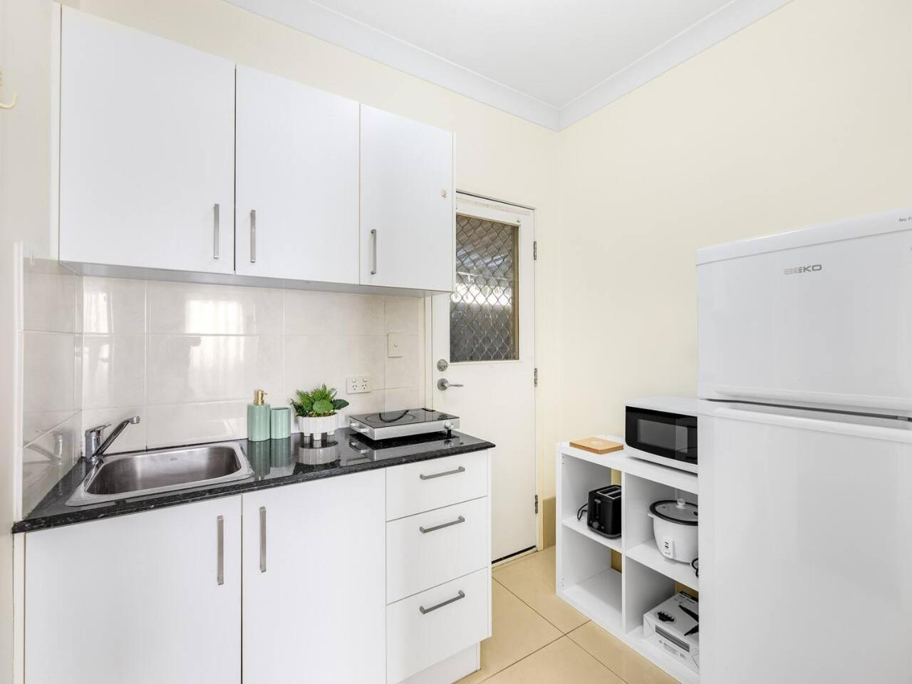 Lovely Tiny Home At Sunnybank Cbd On Street Parking Brisbane Eksteriør bilde